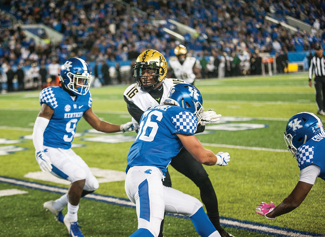 Wildcats win, Kash Daniel injures hand